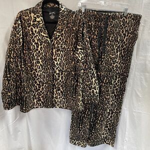 Nick and Nora Pajama Set Top and Bottom Cheetah Print Size XXL